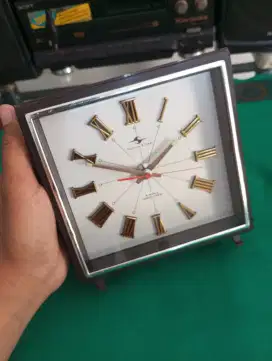 Jam meja transistor batre