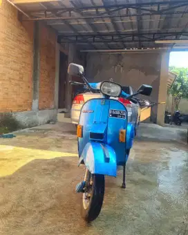 Vespa P150X PX150