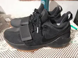 Sepatu Basket Nike PG1 Black Gum