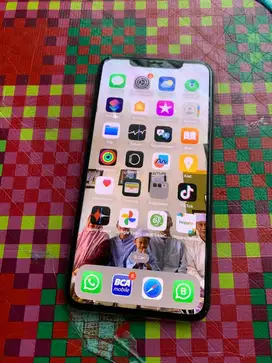 Iphone xs max 256 dual sim ZAA