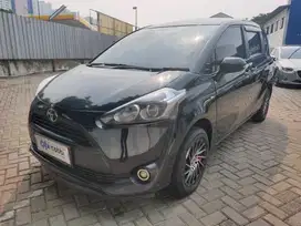 Pajak Panjang - Toyota Sienta 1.5 E Bensin-MT 2016