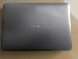 Laptop asus intel core i3