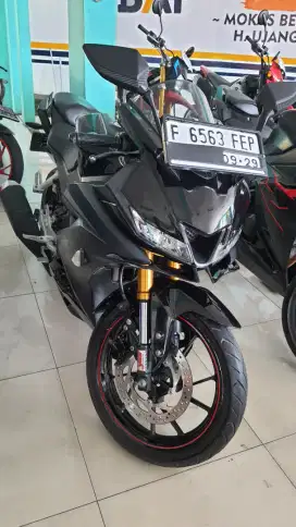 R15 v3 2019 brang mulus E