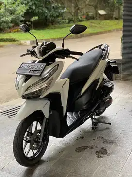 Honda Vario 125 CBS ISS Thn 2021 Putih Doff Mulus