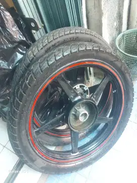 VELG Yamaha Scorpio 18