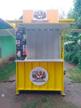 Booth container