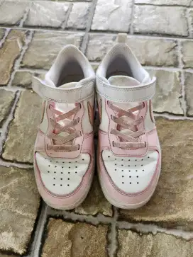 Sepatu Anak Perempuan Nike