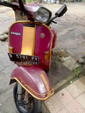 Vespa PX tahun 1993 pajak on