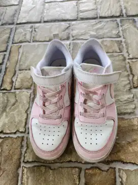 Sepatu Anak Perempuan Nike