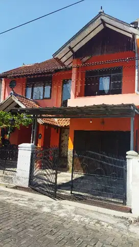 rumah tengah kota ungaran yang sejuk