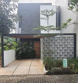 Rumah baru minimalis industrial bergaya andra martin