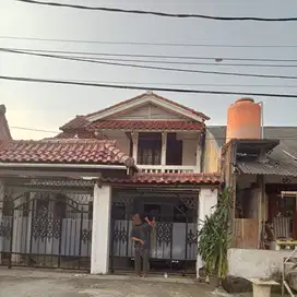 Rumah Tua Hitung Tanah Petukangan, Jaksel.dekat akses tol joglo