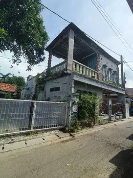 Kontrakan 7 Pintu + Rumah 2 Lantai dijual murah di Karawang