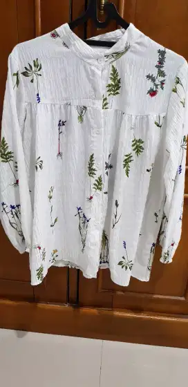 Blouse wanita motif daun