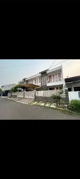 dijual rumah di Bintaro Jaya