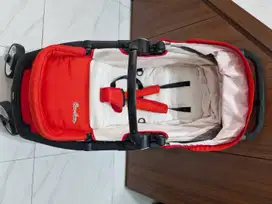 Stroller Cocolatte Anglebay warna merah