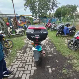 Vixion putih siap touring