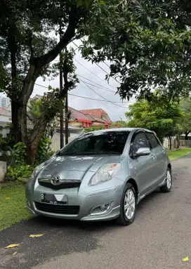 TOYOTA YARIS E AT 2010