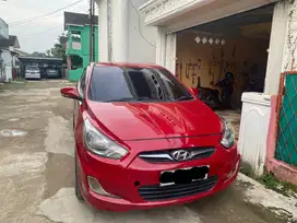 HYUNDAI AVEGA 1.4 2012