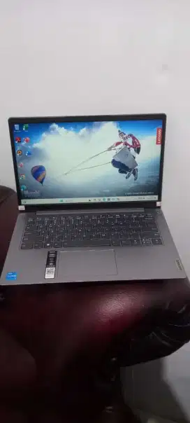 Laptop lenovo i3 gen12 seri baru like new