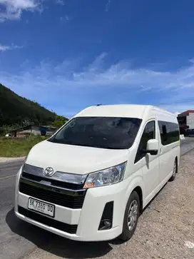 Rental mobil dan hiace terbaik kota medan