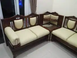 Melayani servis sofa panggilan