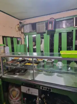 Warung nasi oper kontrak