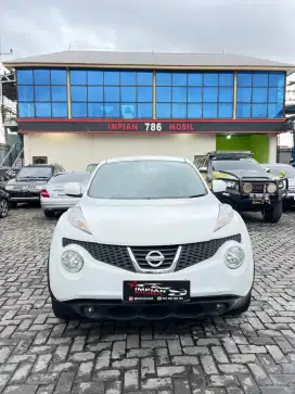 TDP 18JT Nissan Juke RX A/T Putih 2011  livina glory krista yaris crv