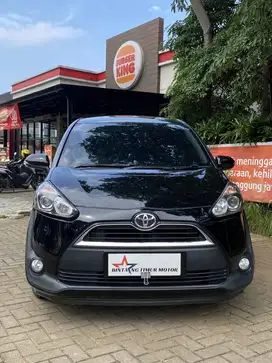 TOYOTA SIENTA V 1.5 CVT 2017 HITAM PROMO DP MININ