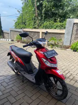 Yamaha Mio Smile / Garnis Merah