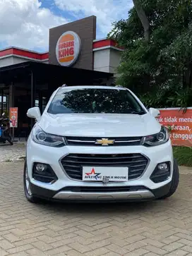 CHEVROLET TRAX 1.4 PREMIER AT 2018 PUTIH KM LOW