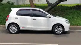 Toyota Etios Valco 2015 Bensin