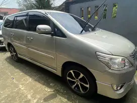 Toyota Kijang Innova 2012 Bensin