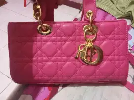 Tas wanita Cristian Dior