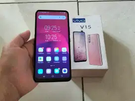 VIVO V15 RAM 8GB / 256GB 4G LTE 6.53in Finger Kamera Pop Up BUTUH UANG