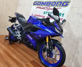 YAMAHA R15 V3 2018 .