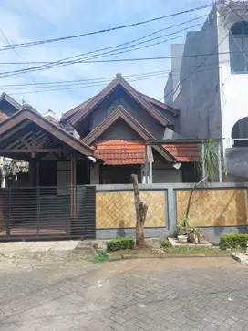 RUMAH HOMIE 2 LANTAI DI BINTARO SEKTOR 5 DEKAT STAN PERKICI PUTER