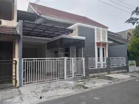 Rumah bagus perumahan fajar indah solo