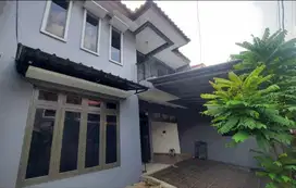 Rumah sewa Tb.simatupang Poltangan Ps.minggu 125jt/thn bs tuk kntr