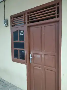 Dijual kosan kontrakan 6 pintu terisi di Poris Indah Cipondoh