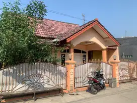 Rumah lt120m2, 3 kamar, Perum Bukaper, Karawang Timur