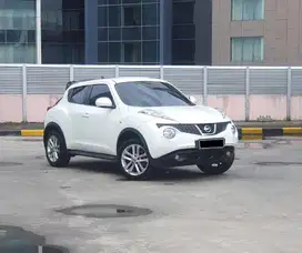 ( TDP 9 jt) Nissan Juke 1.5 RX At 2015 Tangan Pertama Dari Baru