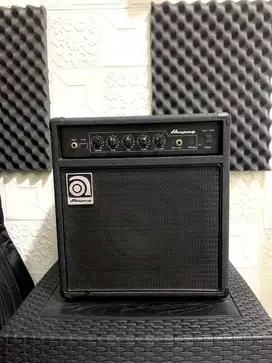 Ampli bass AMPEG BA-108