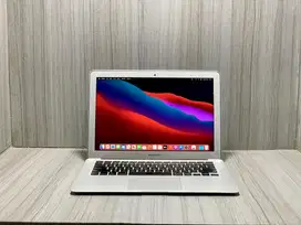 MacBook Air 13 Inch 2017 8/128 GB