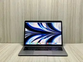 MacBook Air 13 Inch 2019 8/128 GB