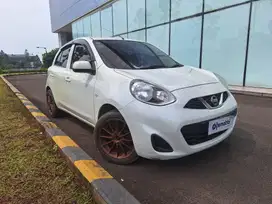 Pajak Panjang -  Nissan March 1.2 L Bensin AT  2016 Putih