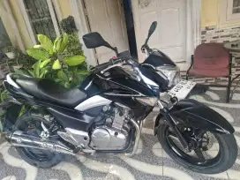 Suzuki Inazuma 250cc antik