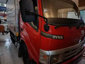 TOYOTA DYNA BOX 4.0 SOLAR ( BAN ENGKEL )OTOMART SURABAYA