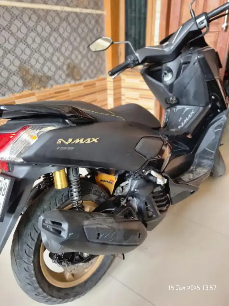 Nmax 2019 hitam