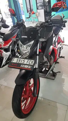 Cb 150 R mulus siap pake E